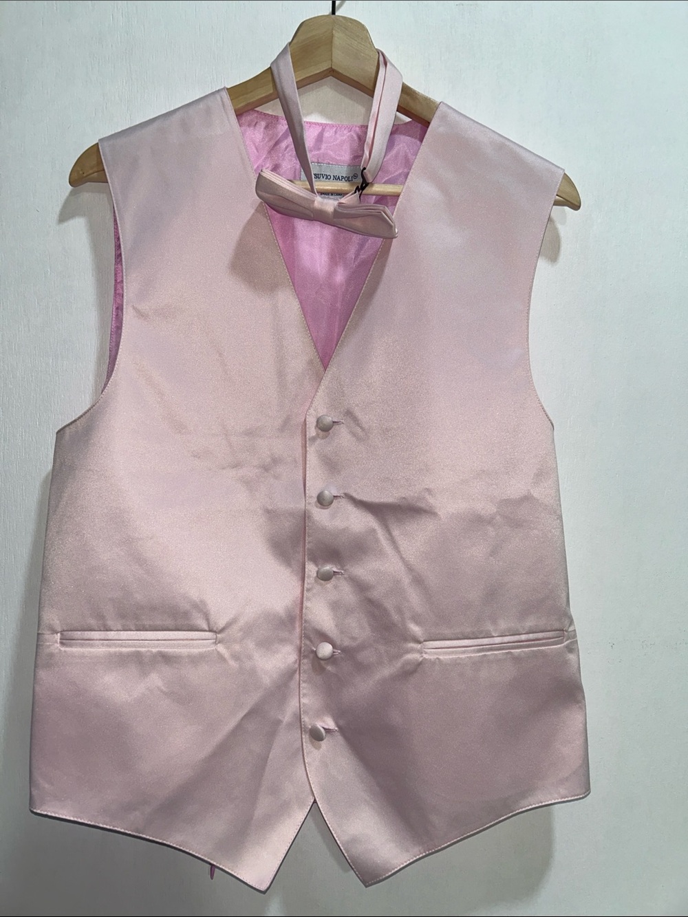 VESUVIO NAPOLI Mens  Pink Satin Vest with Bow Tie Sz Medium